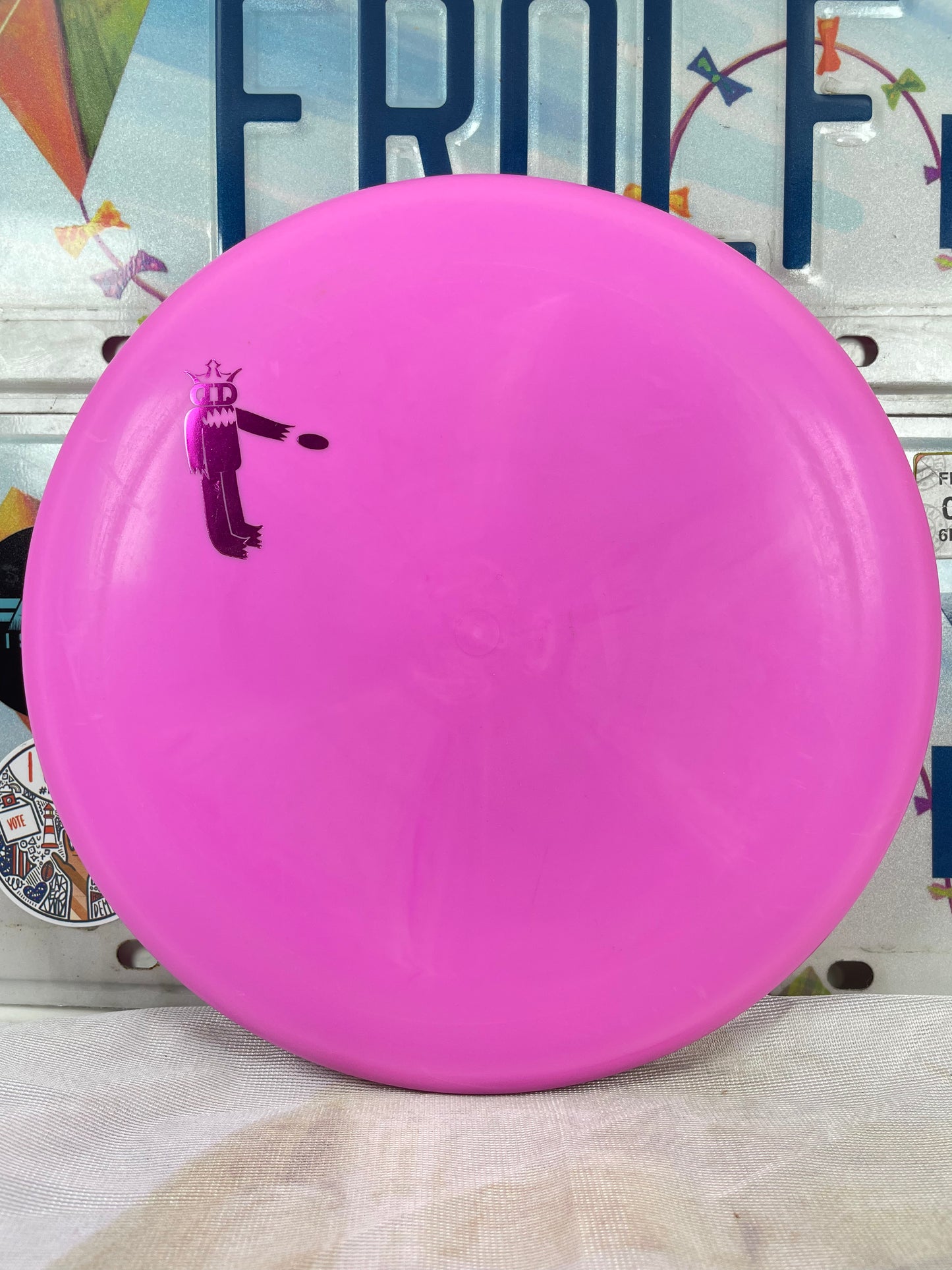 Dynamic Discs Warden Classic Pink 173g Putt Monster Putter