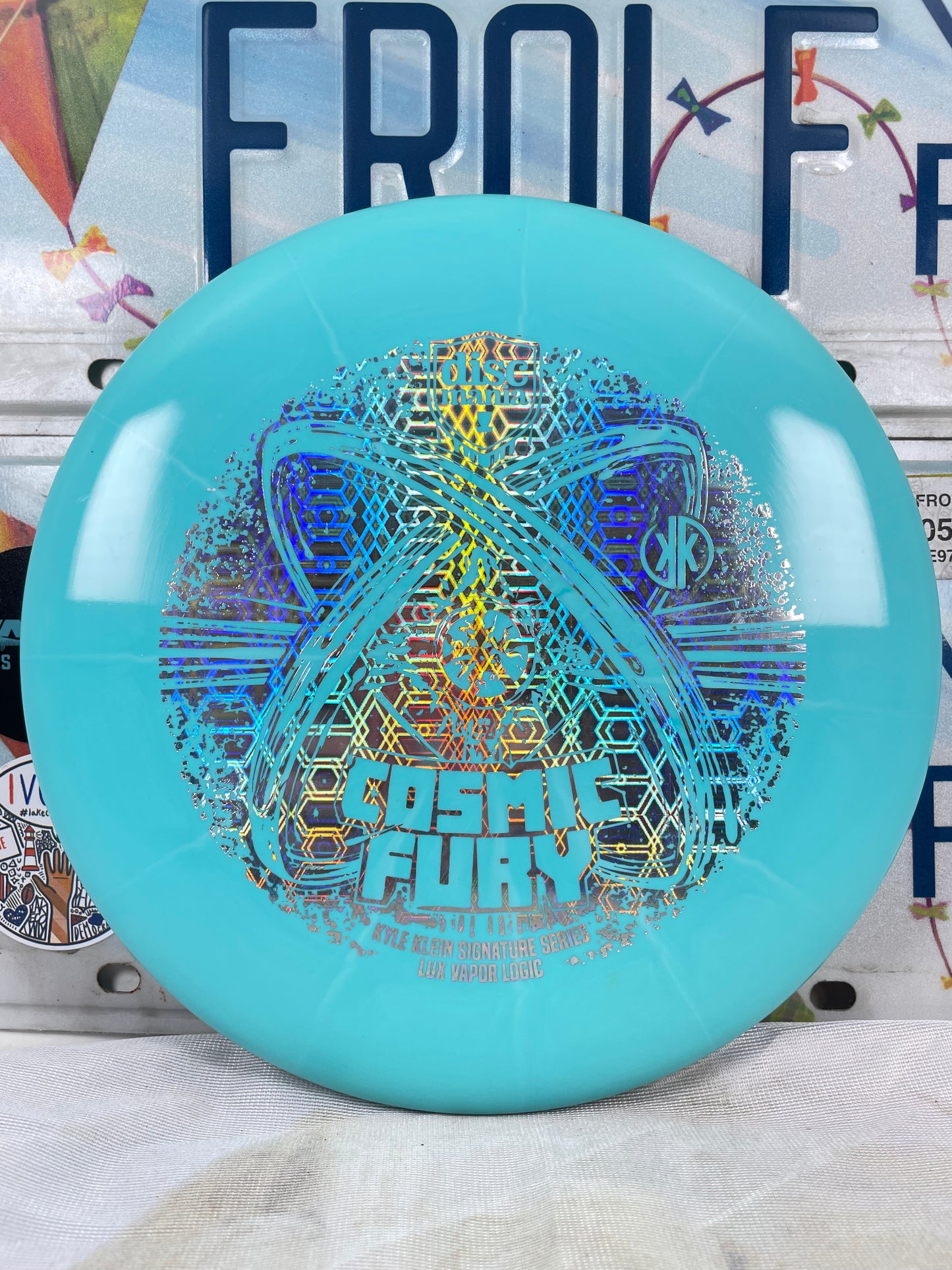 Discmania Logic Lux Vapor Blue 175g Cosmic Fury Putter