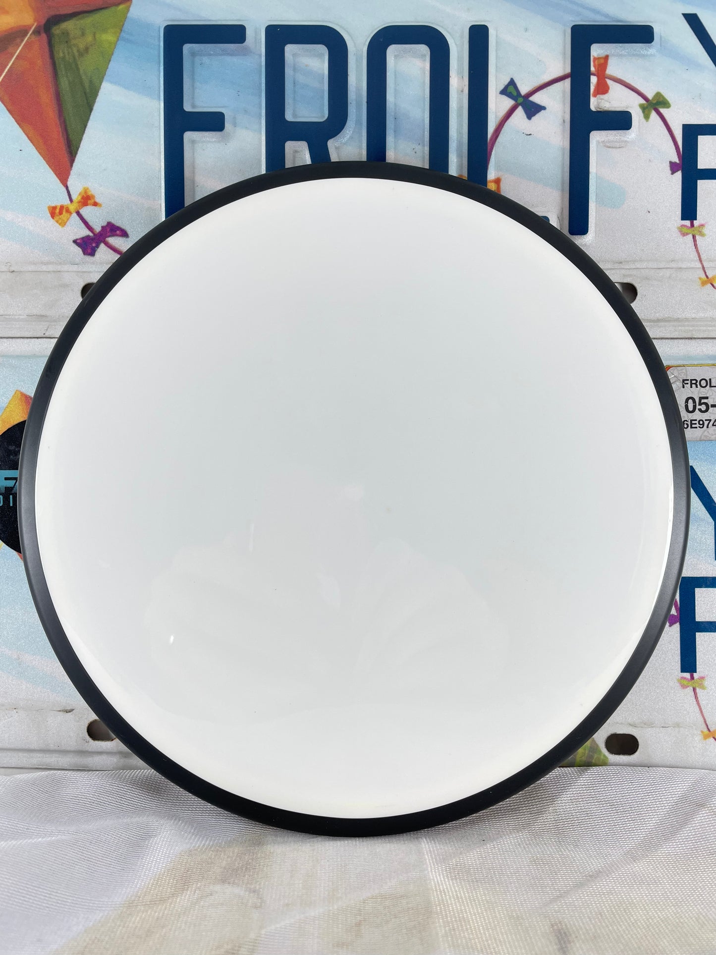MVP Reactor Neutron White 176g Blank Midrange