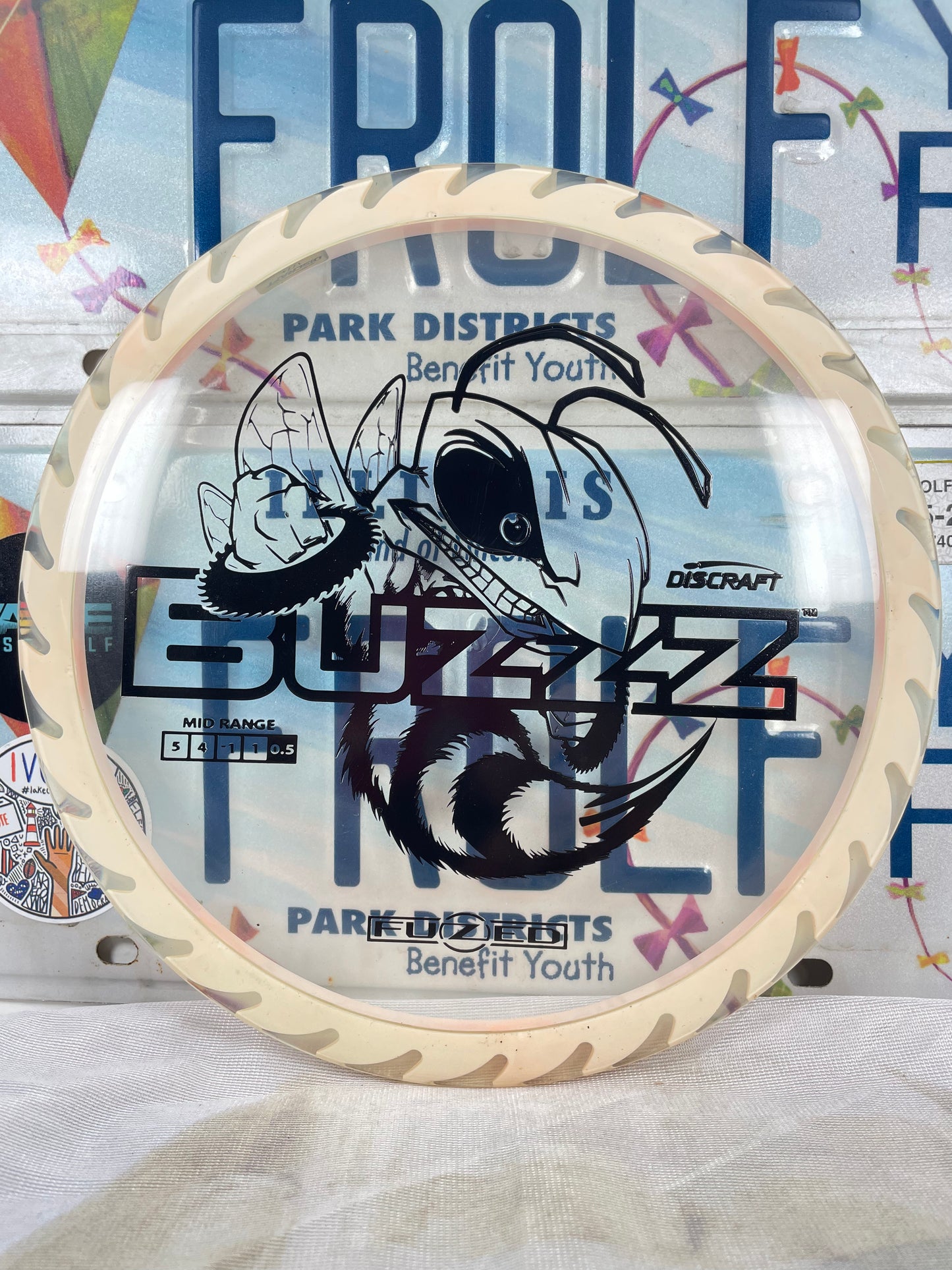 Discraft Buzzz Fuzed White 180g Midrange