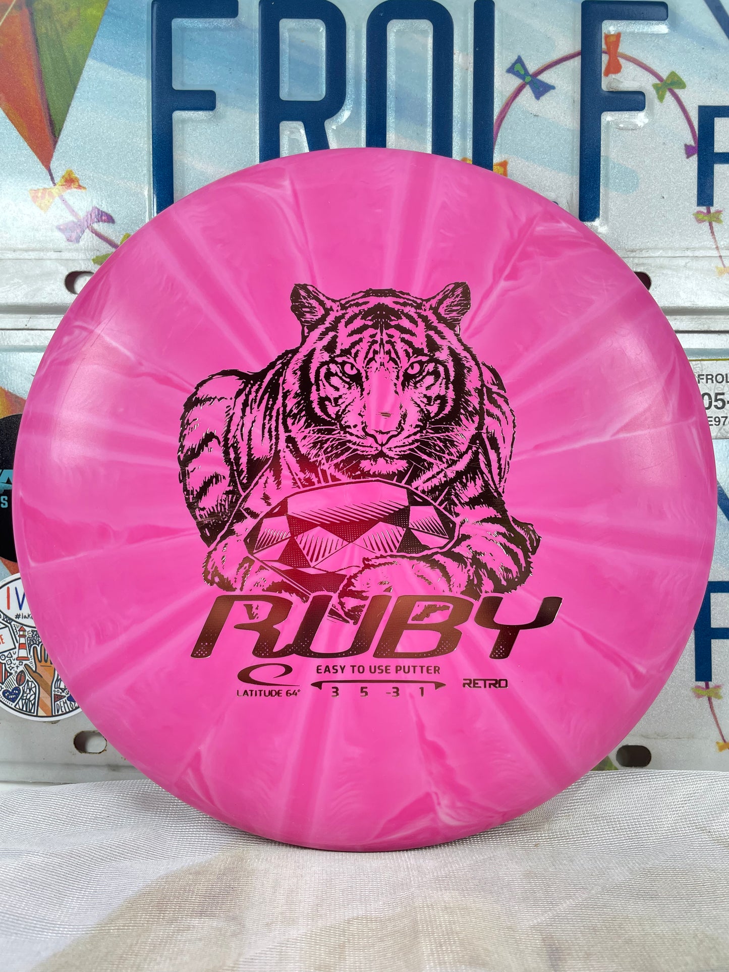 Latitude 64 Ruby Retro Burst Pink 159g Putter