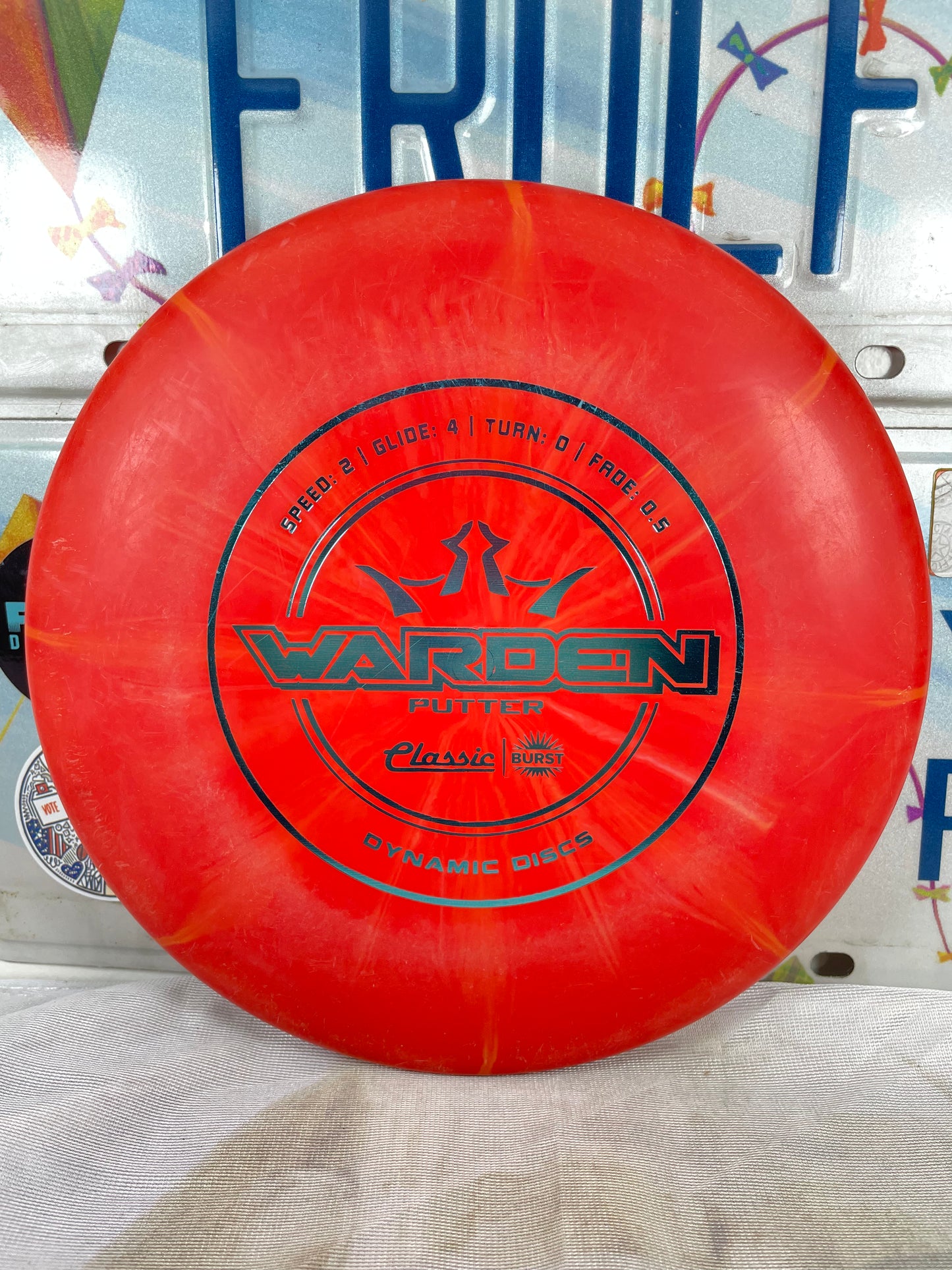 Dynamic Discs Warden Classic Burst Orange 173g Putter