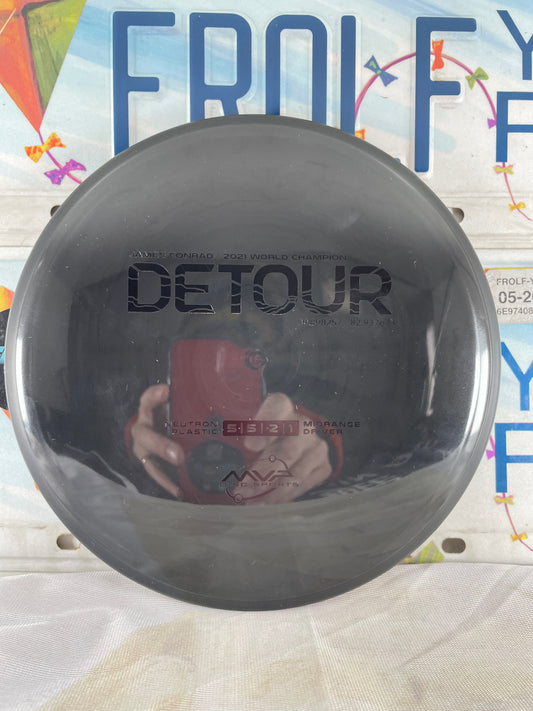 MVP Detour Neutron Black 171g Midrange